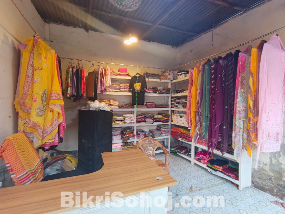 দোকানের সমস্ত থ্রি-পিছ, শাড়ি, লুঙী ইত্যাদি বিক্রয় হবে।